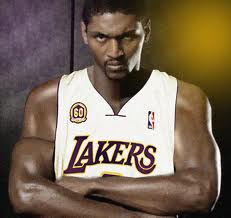 LA Lakers, Artest "Metta World Peace" balla con le stelle