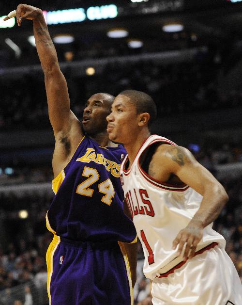 Natale Nba Lakers-Bulls con Bryant e Rose