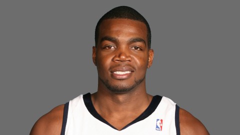 Nba, Utah passa a Denver grazie a Millsap