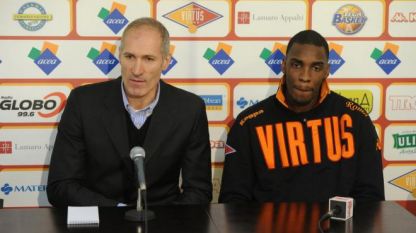 La Virtus Roma presenta l'ultimo acquisto Varnado