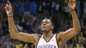 NBA, scatenata la coppia Durant-Westbrook: 78 punti