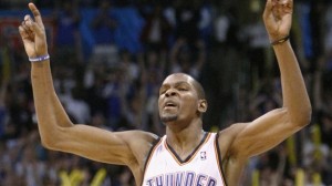 NBA, scatenata la coppia Durant-Westbrook: 78 punti