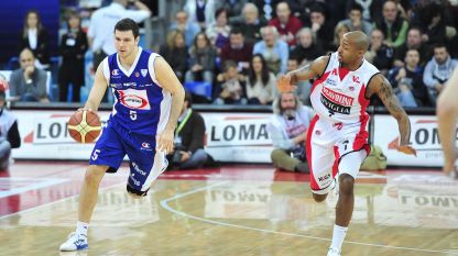 Serie A1 2012 Scavolini Siviglia Pesaro-Bennet Cantù 72-69