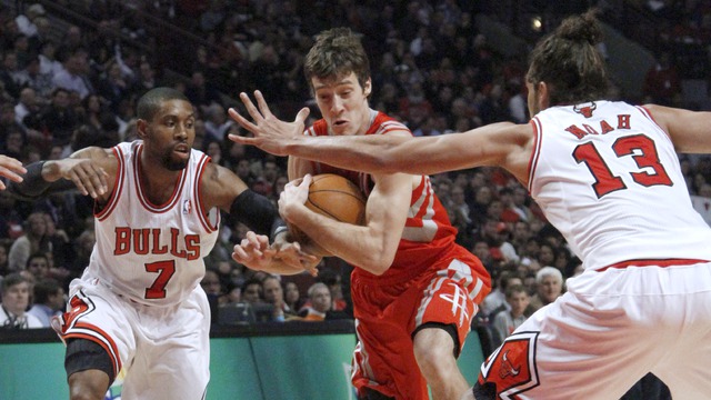 NBA: lo sloveno Dragic firma il 2° ko consecutivo di Chicago