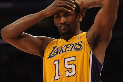 Nba, il pacifista violento dei Lakers sospeso per sette giornate