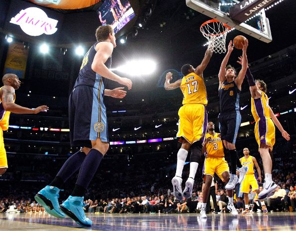 Play off Nba Kobe 34 punti, ma la Gallinari-band vince a Los Angeles