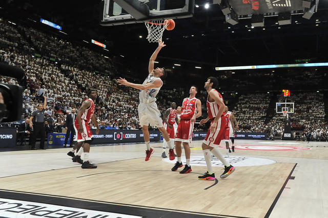 Semifinali Serie A basket: Trento si porta sul 2-1 nella serie