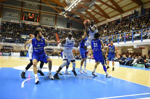 Basket, Della Valle grande protagonista per Brescia